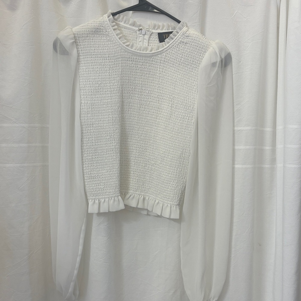 Chic White Textured Blouse with Sheer Sleeves Never Worn but no tags